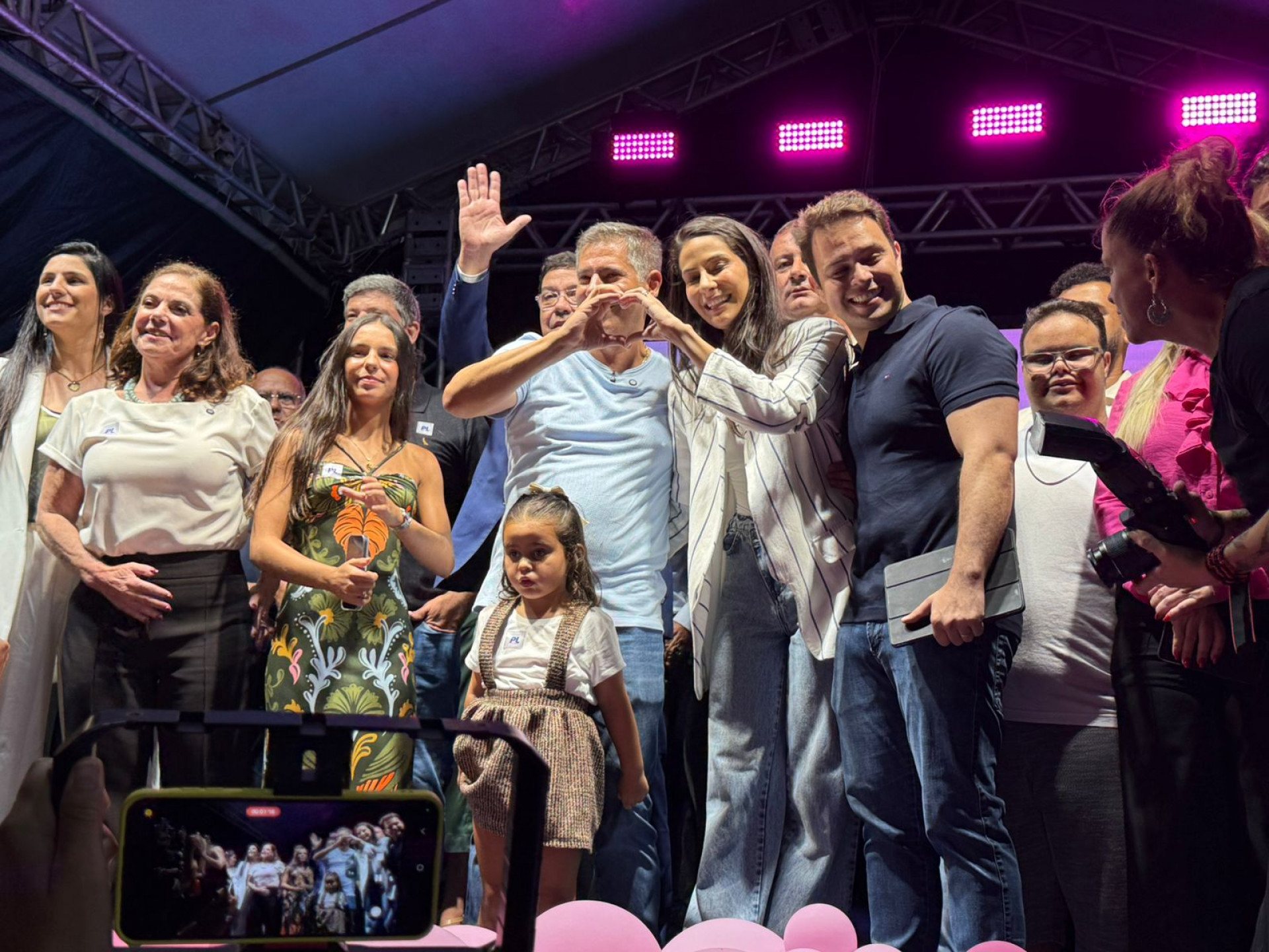 Gabriela Azevedo reúne multidão ao assumir PL Mulher em Cabo Frio