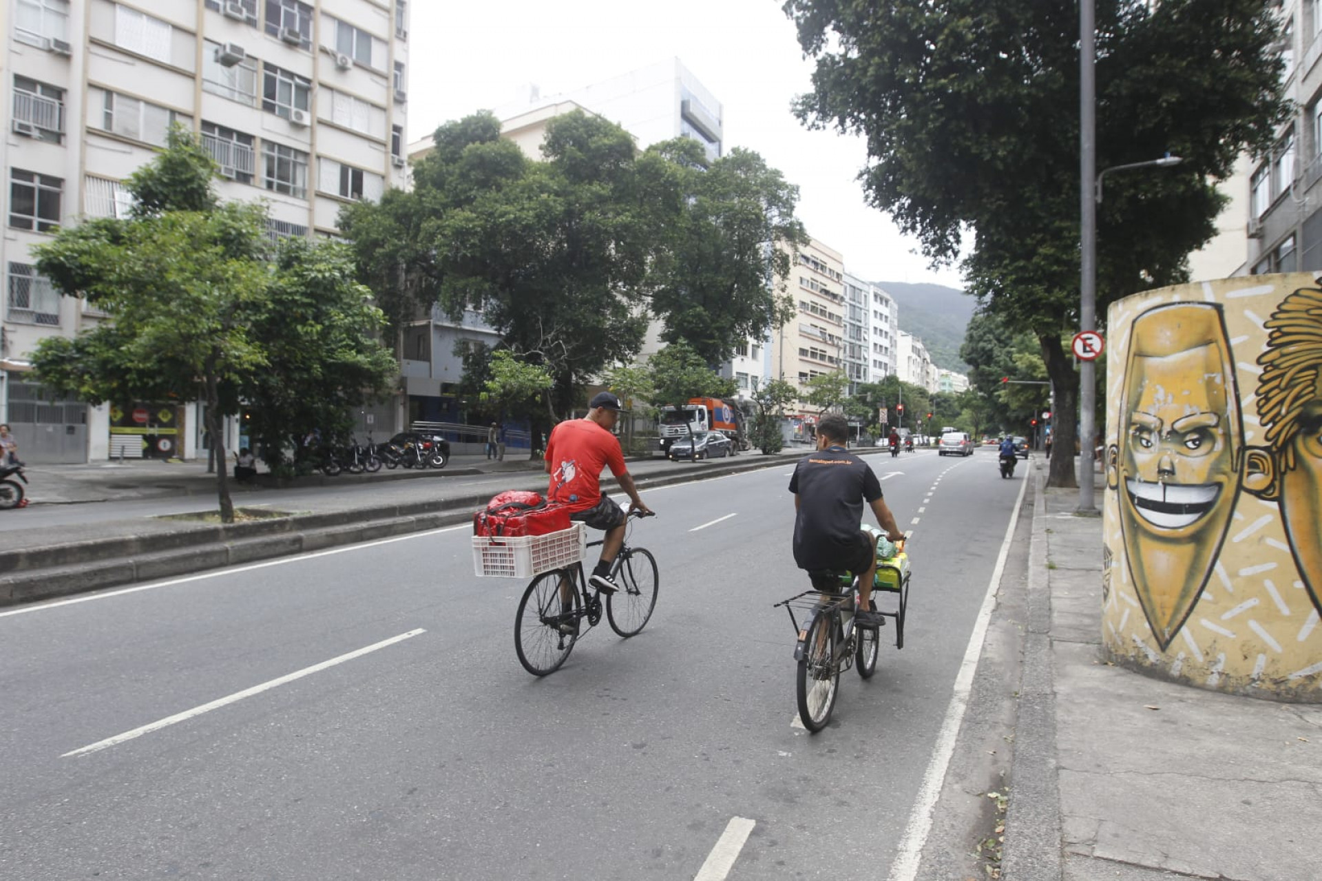 Tassiano Alves estima que cerca de 30 a 40% dos entregadores são ciclistas - Reginaldo Pimenta / Agência O Dia