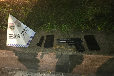 Polícia Militar prende dupla de assaltantes em Nova Iguaçu