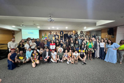 MEC cria programa de bolsas para indígenas na pós-graduação