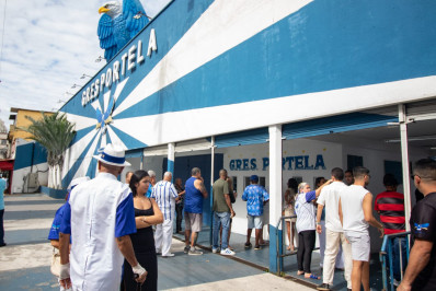 Portela completa 103 anos com feijoada e anúncio do enredo