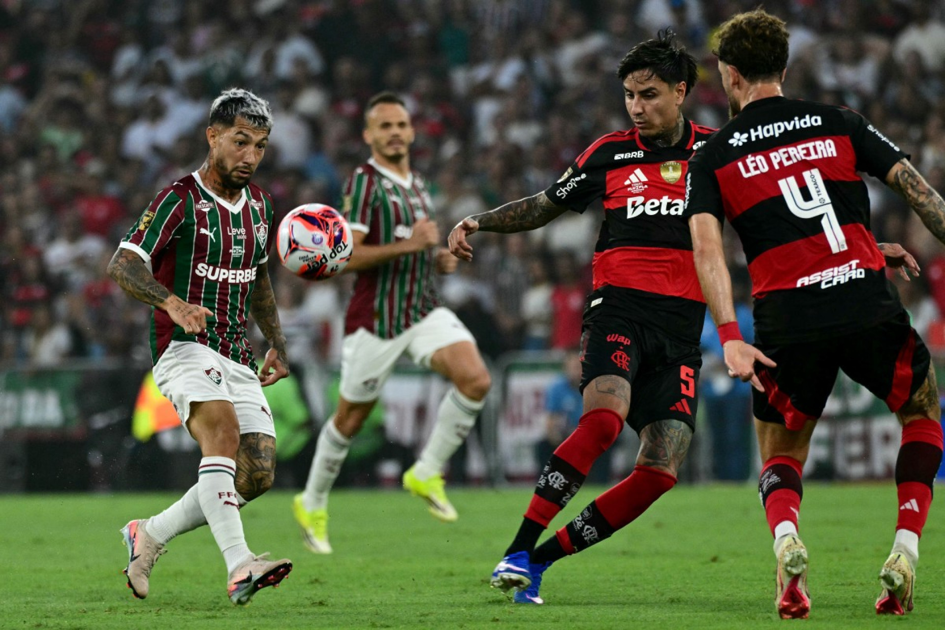 Jornalista critica nova data do Fla-Flu: 'torcedor tem direito de estar bravo'