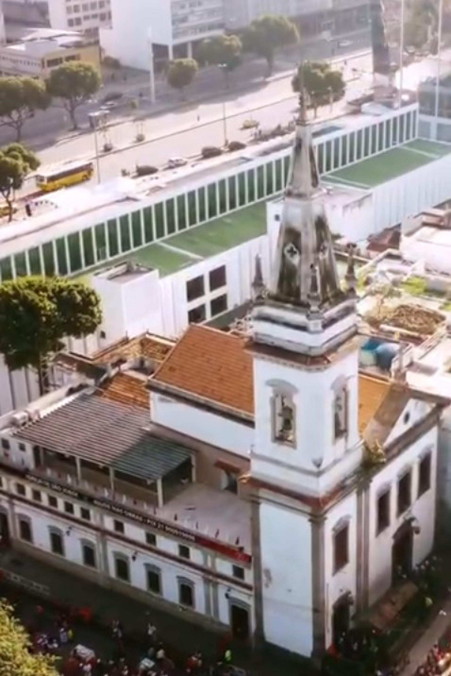 Igreja no Centro do Rio vira santuário de São Jorge às vésperas do dia do santo