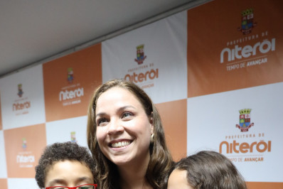 Niterói entrega primeiras Carteiras de Identificação da Pessoa com Transtorno do Espectro Autista