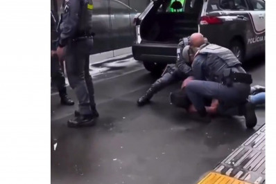 Vídeo: mulher discorda de valor de rescisão, discute e é presa em escritório 