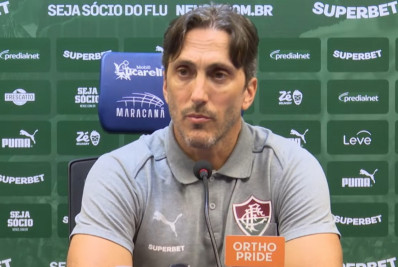 Luis Zubeldía assume culpa por atuação ruim em clássico: 'Responsável sou eu'