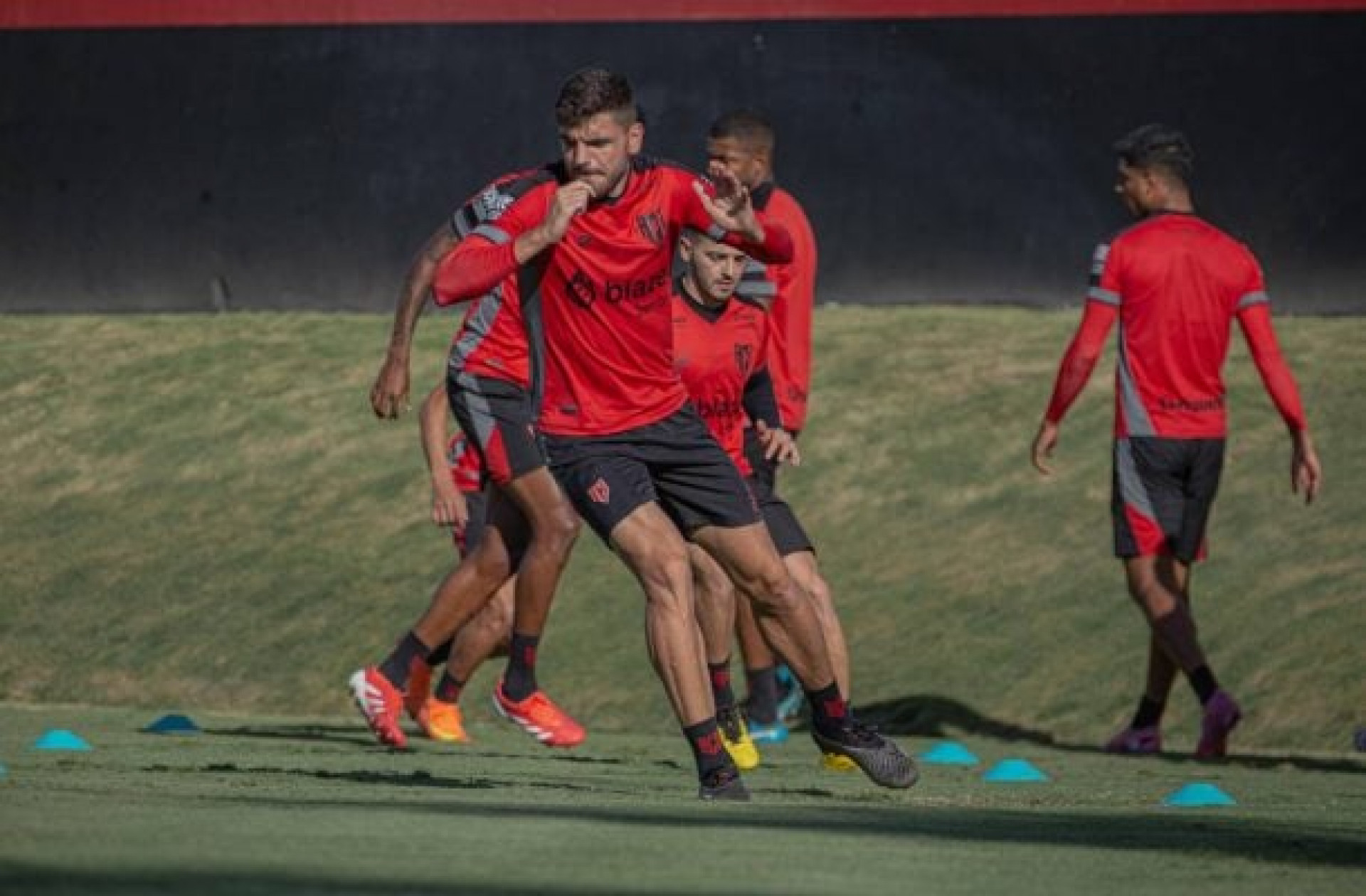 Atl&eacute;tico-GO x Londrina, AO VIVO, com a Voz do Esporte, &agrave;s 19h