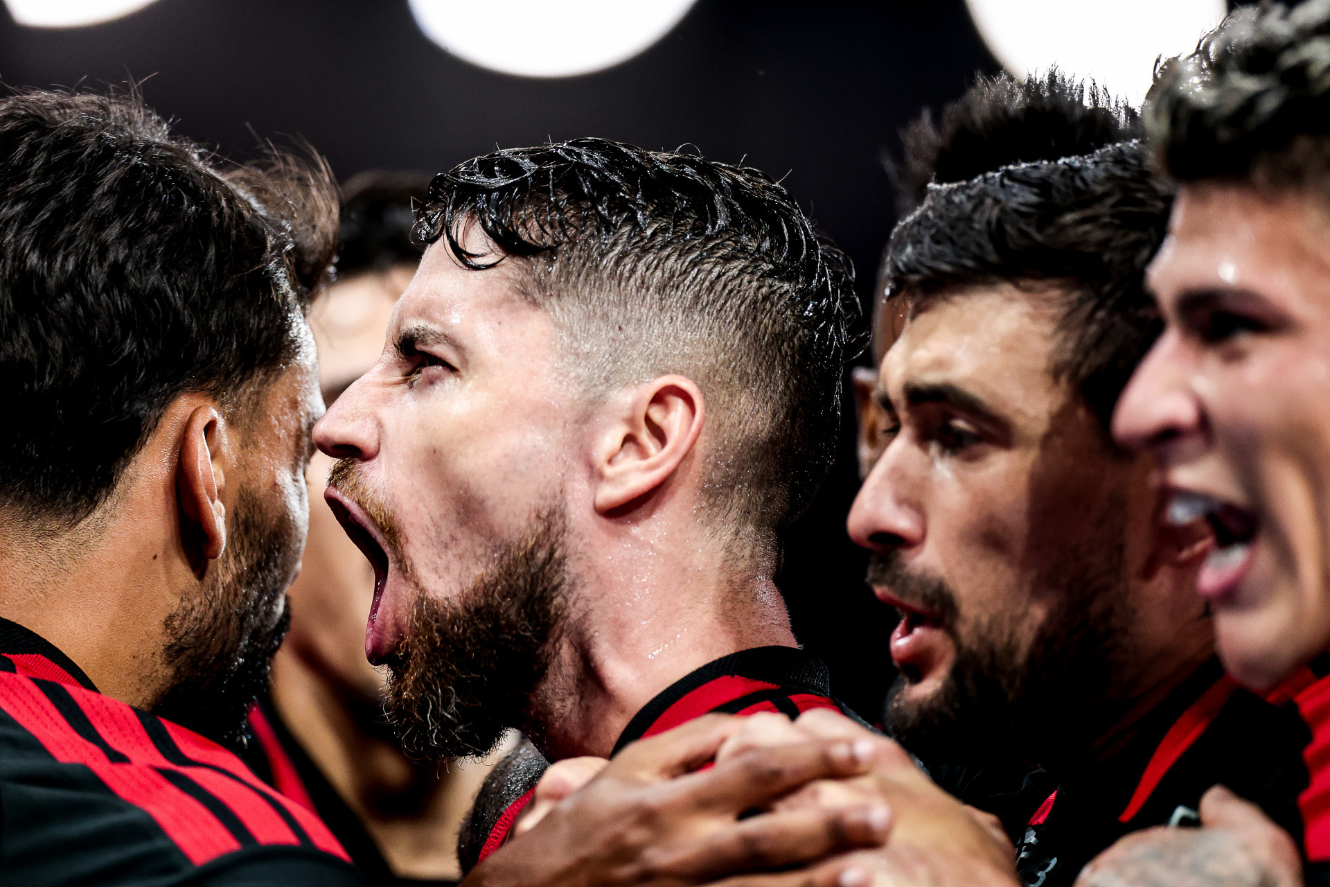 Flamengo chega ao Fla-Flu com ataque avassalador sob comando de Jardim