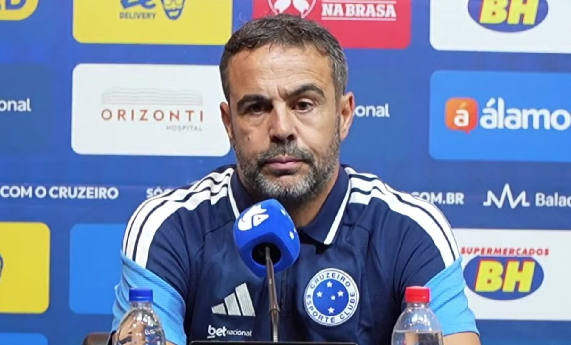 Artur Jorge valoriza triunfo do Cruzeiro e cobra foco para sequ&ecirc;ncia