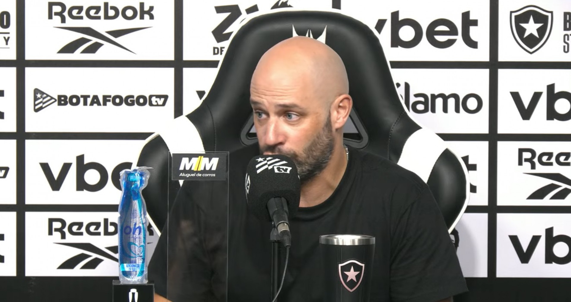 Franclim Carvalho lamenta empate com Coritiba: 'Fizemos muito para ganhar o jogo'