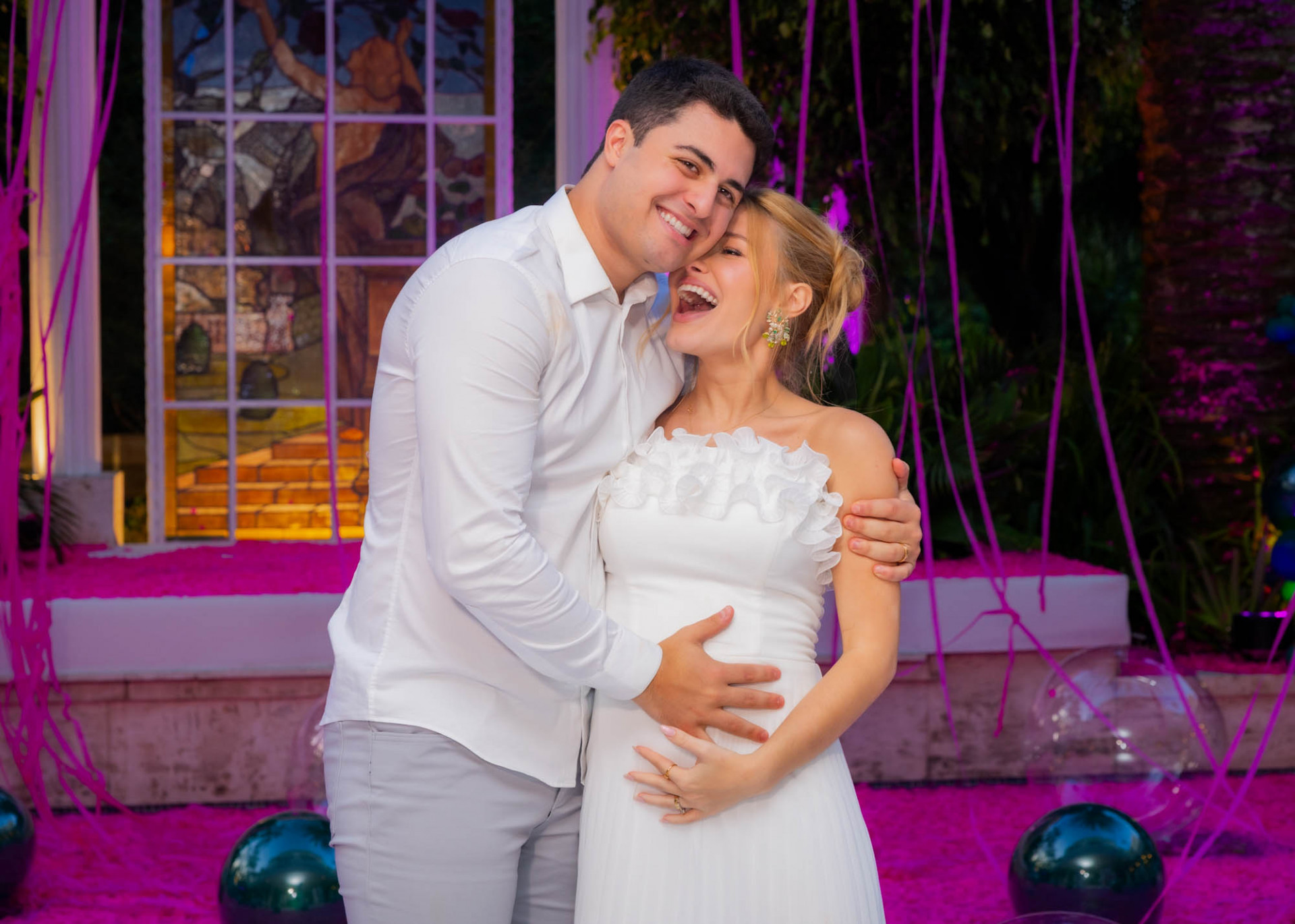 Júlia Vieira e Luigi Cesar serão pais de uma menina  - Brazil News