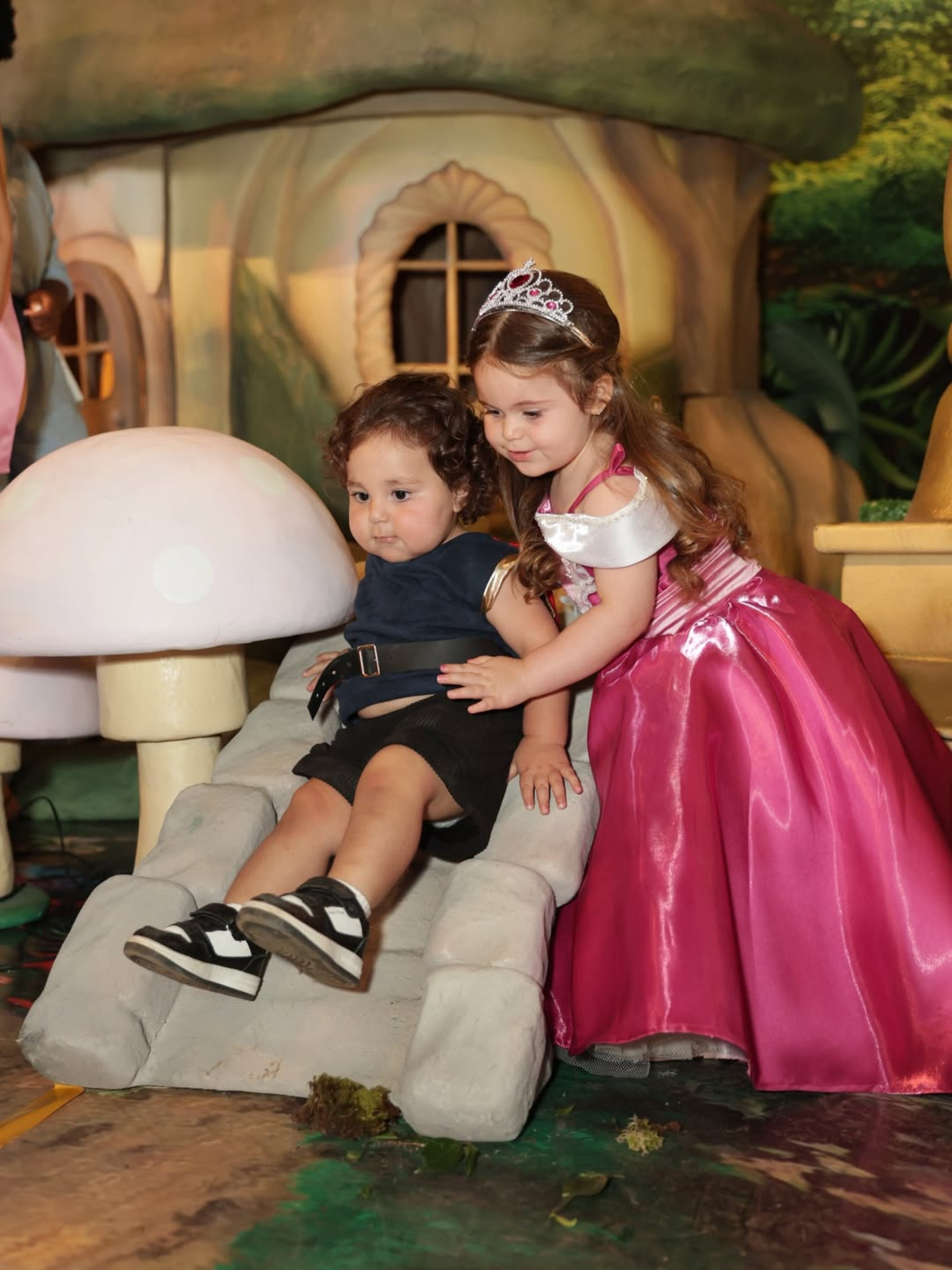 Viih Tube e Eliezer são pais de Lua e Ravi - Reprodução / Instagram