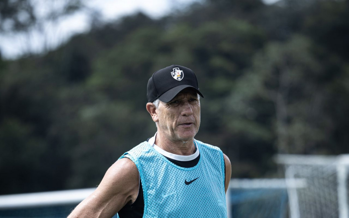 Treinador do Gigante, Renato chega com confian&ccedil;a ap&oacute;s vit&oacute;rias
