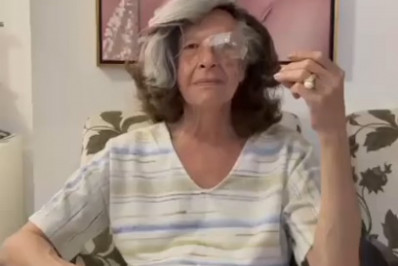 Vídeo! Divina Valeria pede ajuda financeira: 'Está tudo muito difícil'