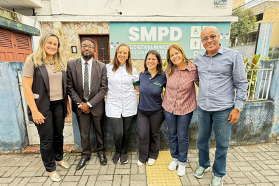 Prefeitura de Volta Redonda amplia parceria com Drogaria Moderna e leva inclusão para toda a rede