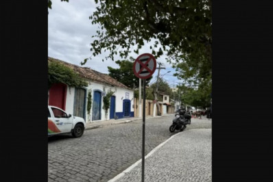 Prefeitura de Cabo Frio implanta nova sinalização viária na Passagem