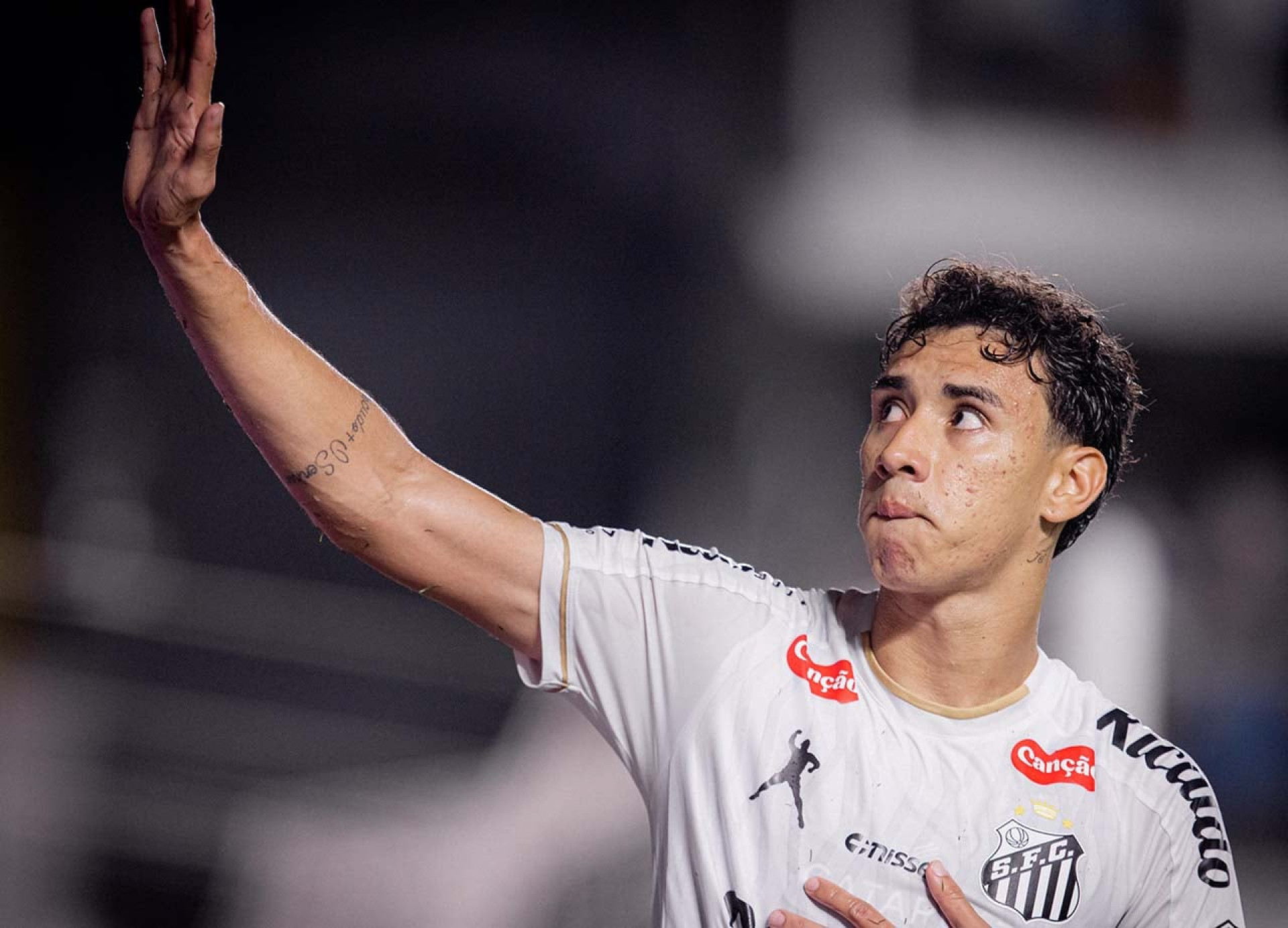 Santos renova com Gabriel Bontempo at&eacute; 2030