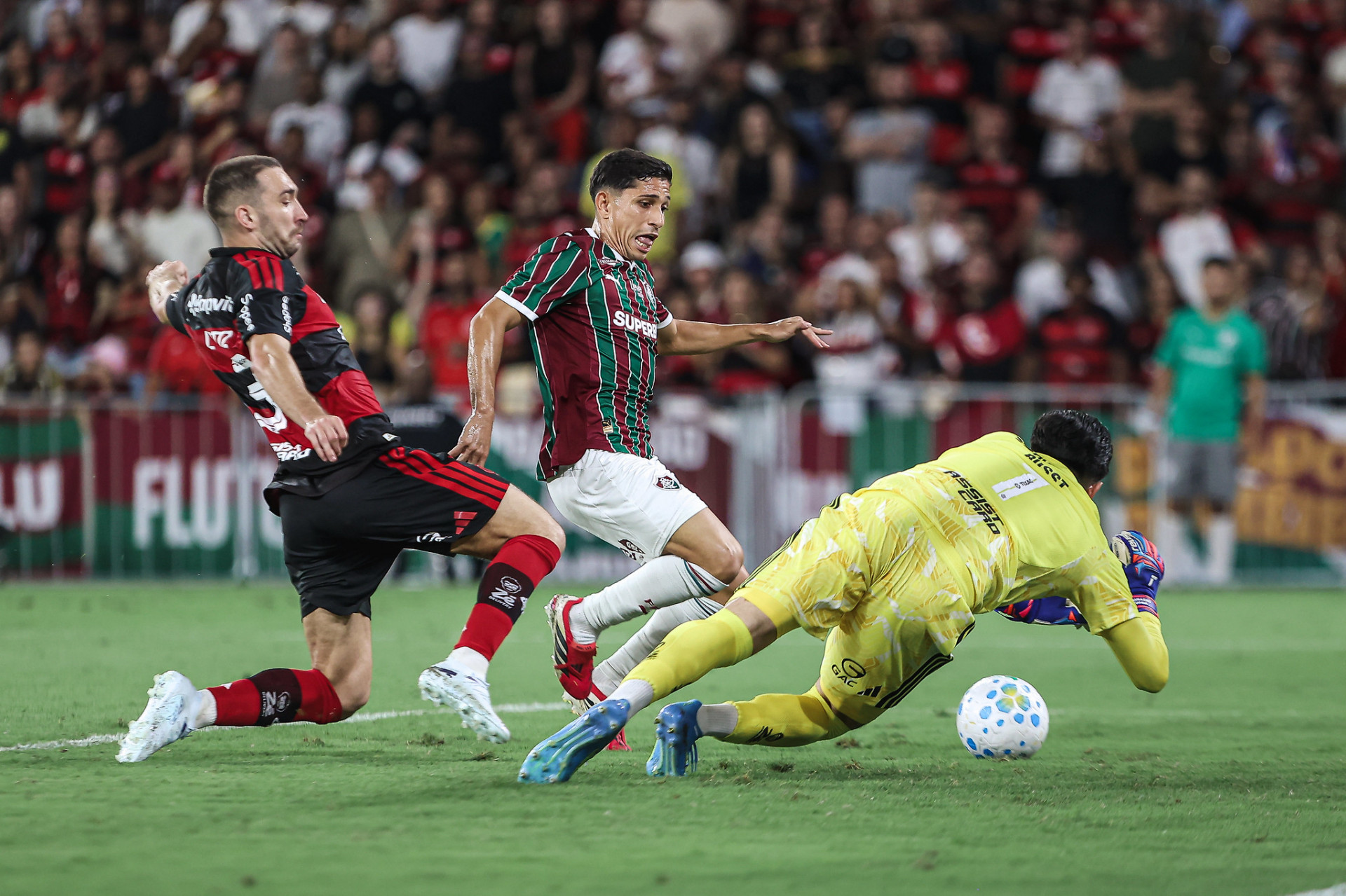 Savarino marcou o gol do Fluminense no jogo - Lucas Merçon / Fluminense