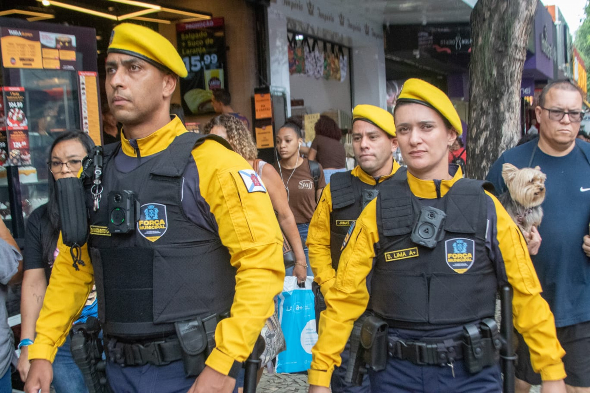 Força Municipal reforça policiamento no calçadão de Campo Grande nesta segunda-feira (13) - Érica Martin / Agência O Dia