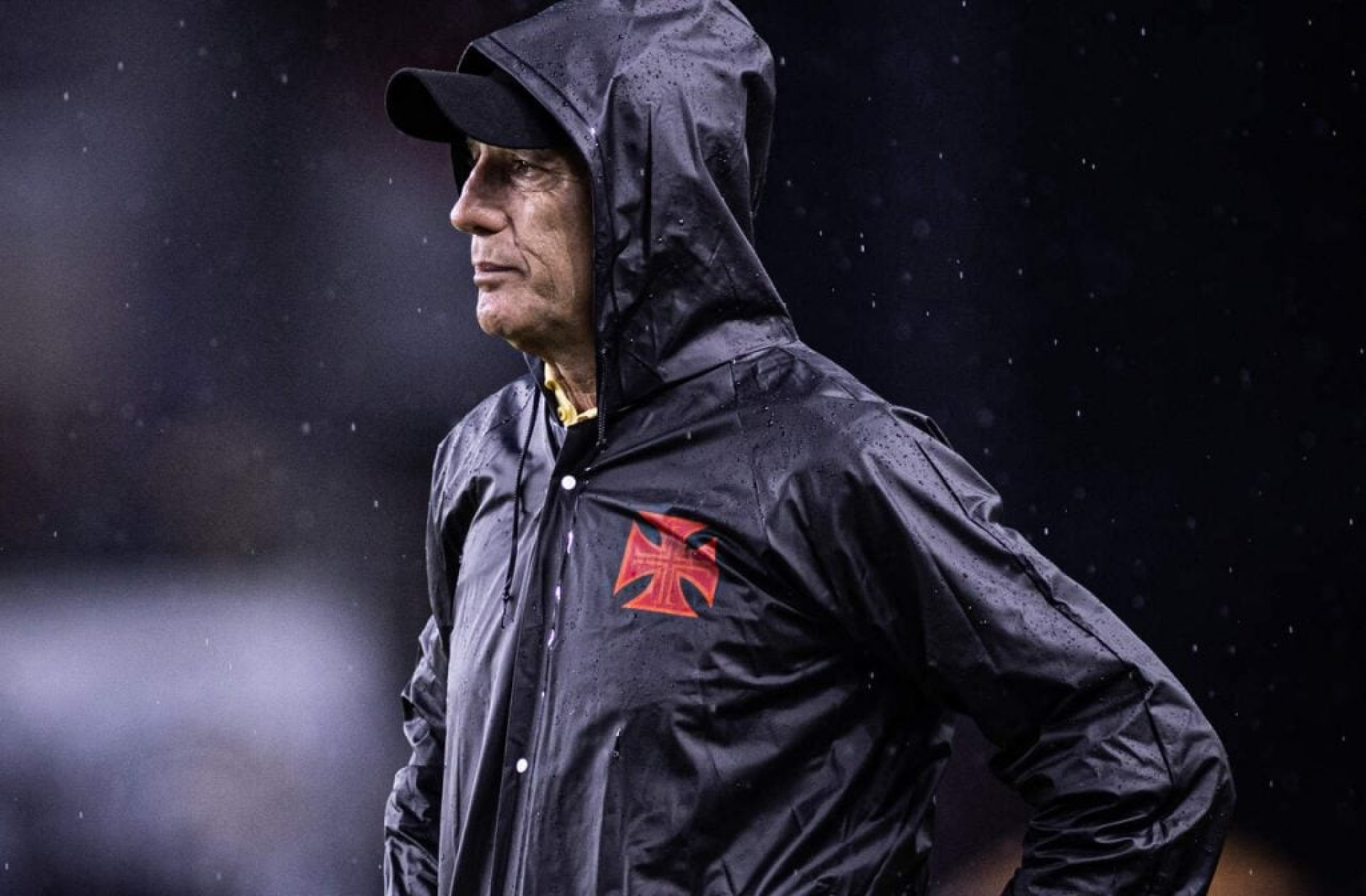 Renato Ga&uacute;cho completa um m&ecirc;s no comando do Vasco