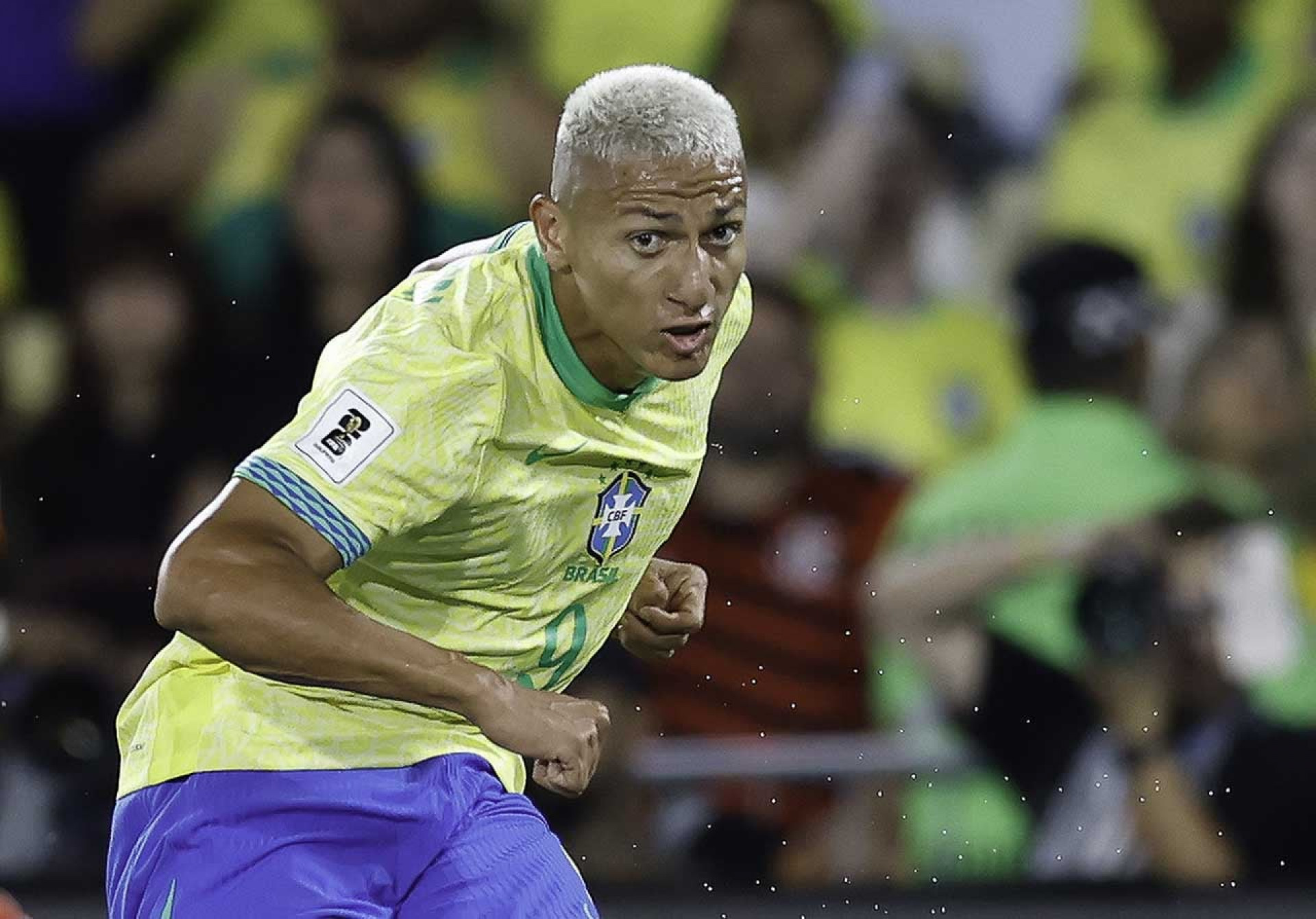 Richarlison relata depress&atilde;o p&oacute;s-Copa: “Pensei jogar carro contra parede”