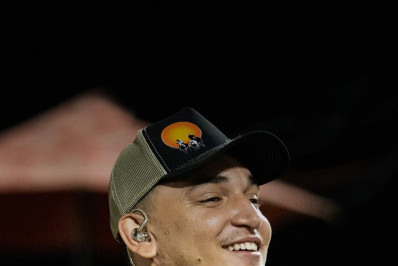 João Gomes surge com cabeça raspada; veja antes e depois