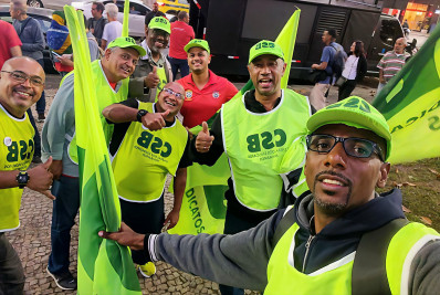 Trabalhadores niteroienses participam de ato público em Brasília