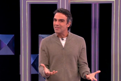 Tadeu Schmidt avisa que inscrições para o 'BBB 27' estão abertas