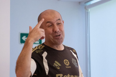 Flamengo x Vitória: onde assistir, escalações e arbitragem