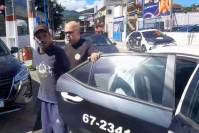 Policiais Civis da 82ª DP prendem agressor de mulher em Itaipuaçu 