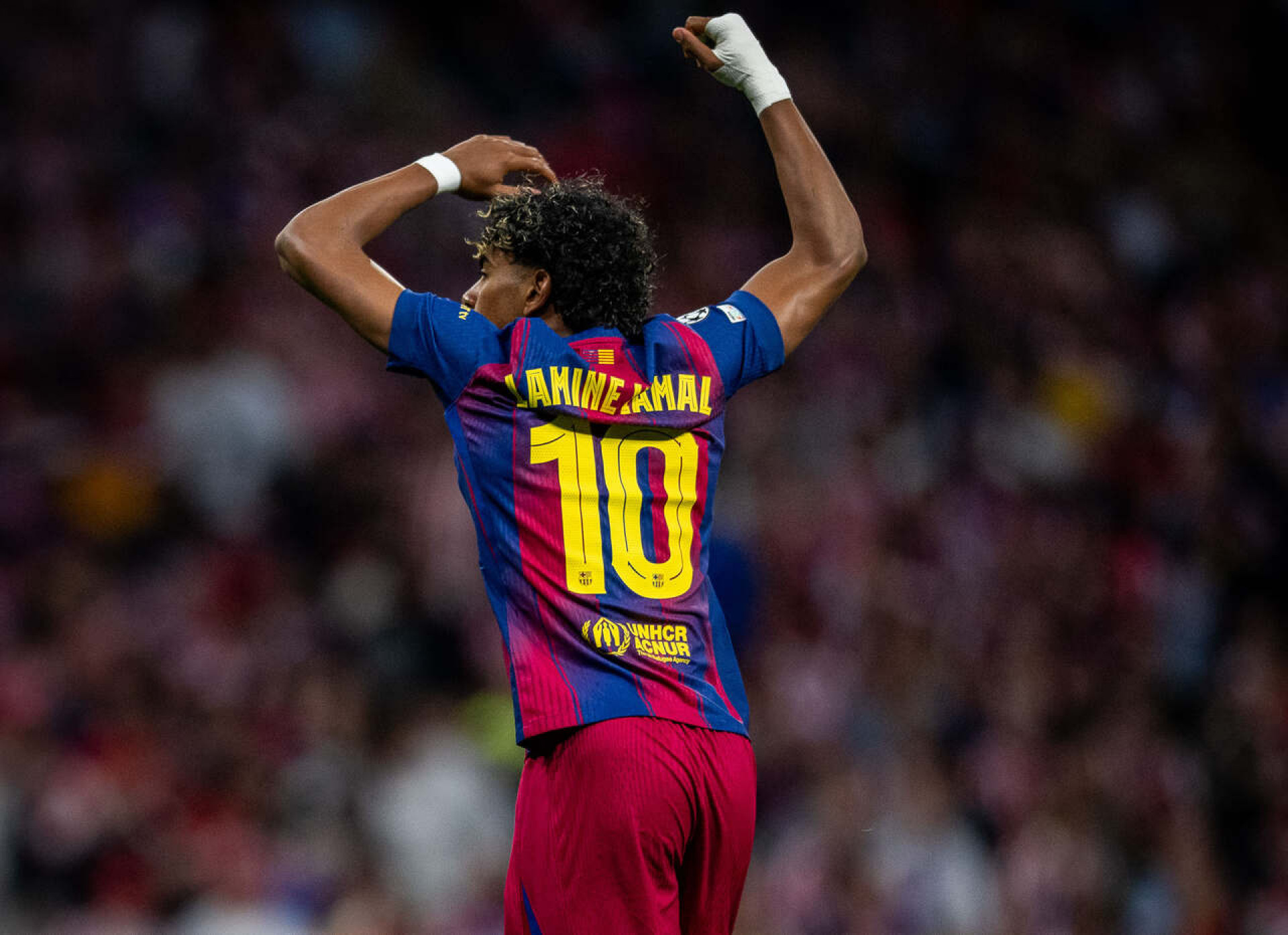 Atl&eacute;tico perde para o Barcelona, mas volta &agrave; semi da Champions ap&oacute;s nove anos