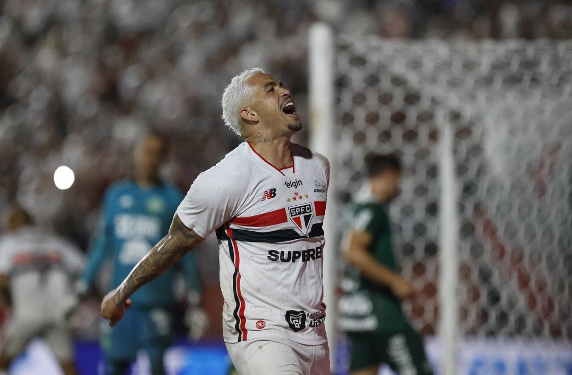 S&atilde;o Paulo muda estrat&eacute;gia e ter&aacute; for&ccedil;a m&aacute;xima na Sul-Americana