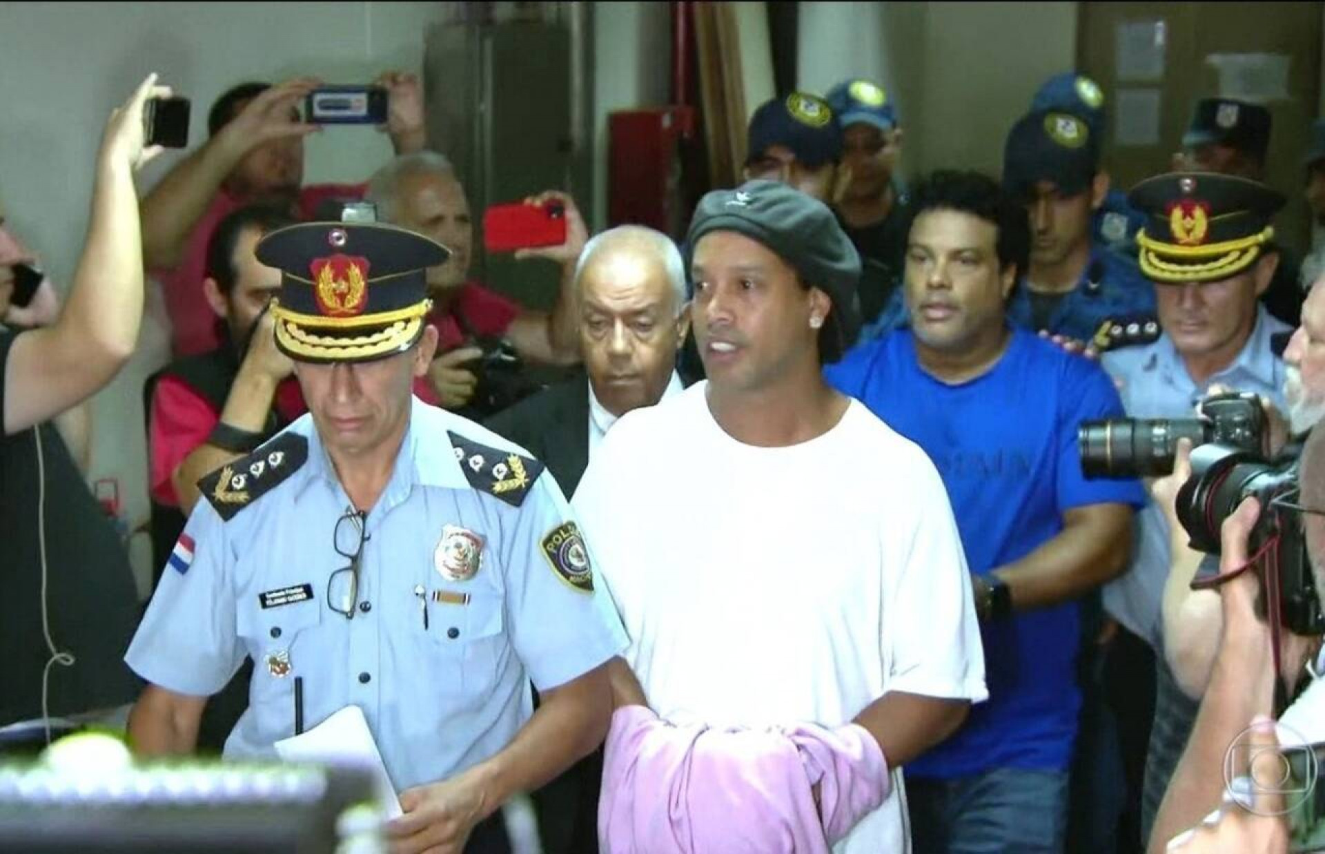 “Risco de fuga”: Justi&ccedil;a determina pris&atilde;o preventiva de empres&aacute;ria ligada ao caso Ronaldinho