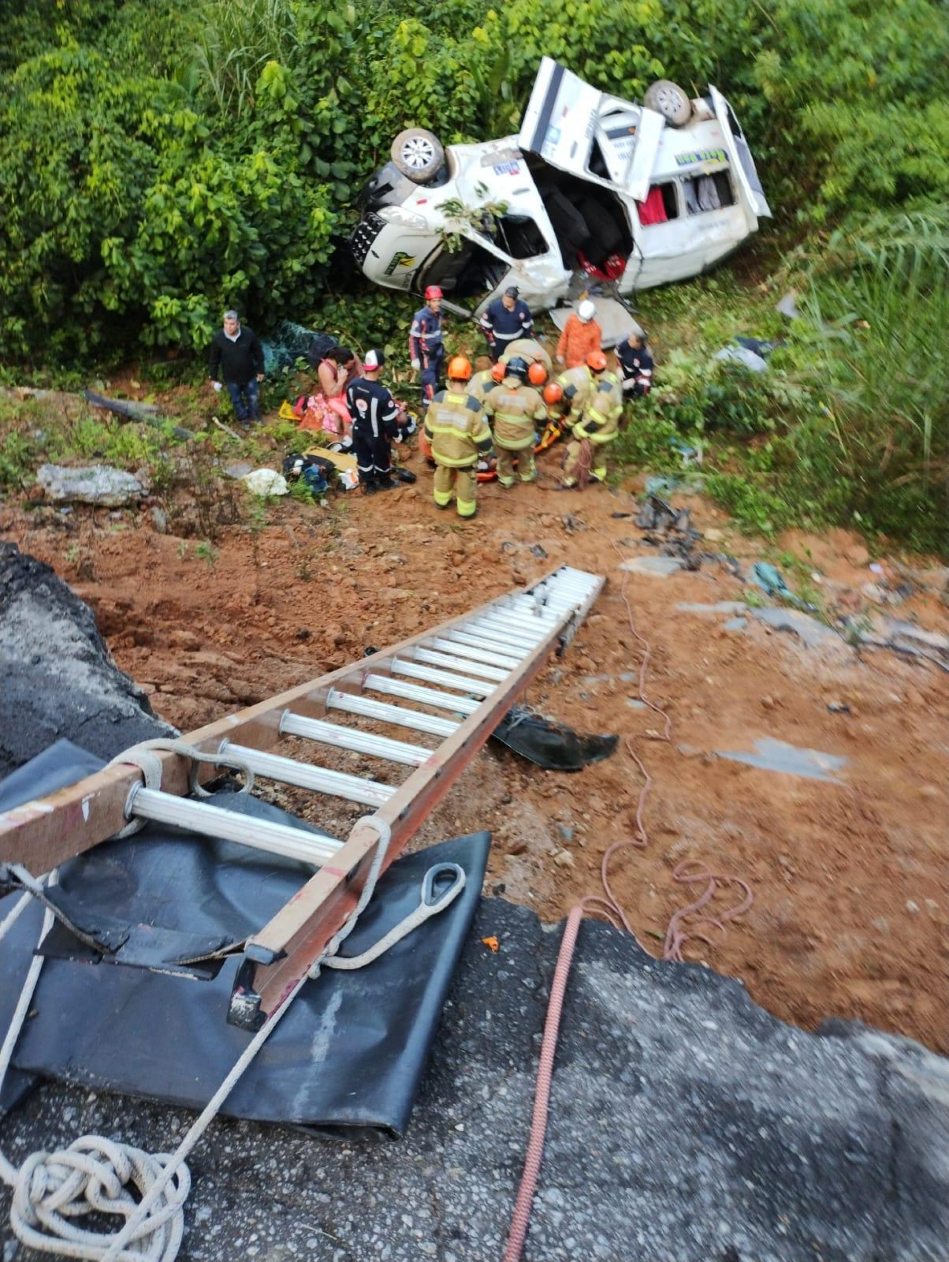 Veículo da Fusar  transportava 11 pacientes