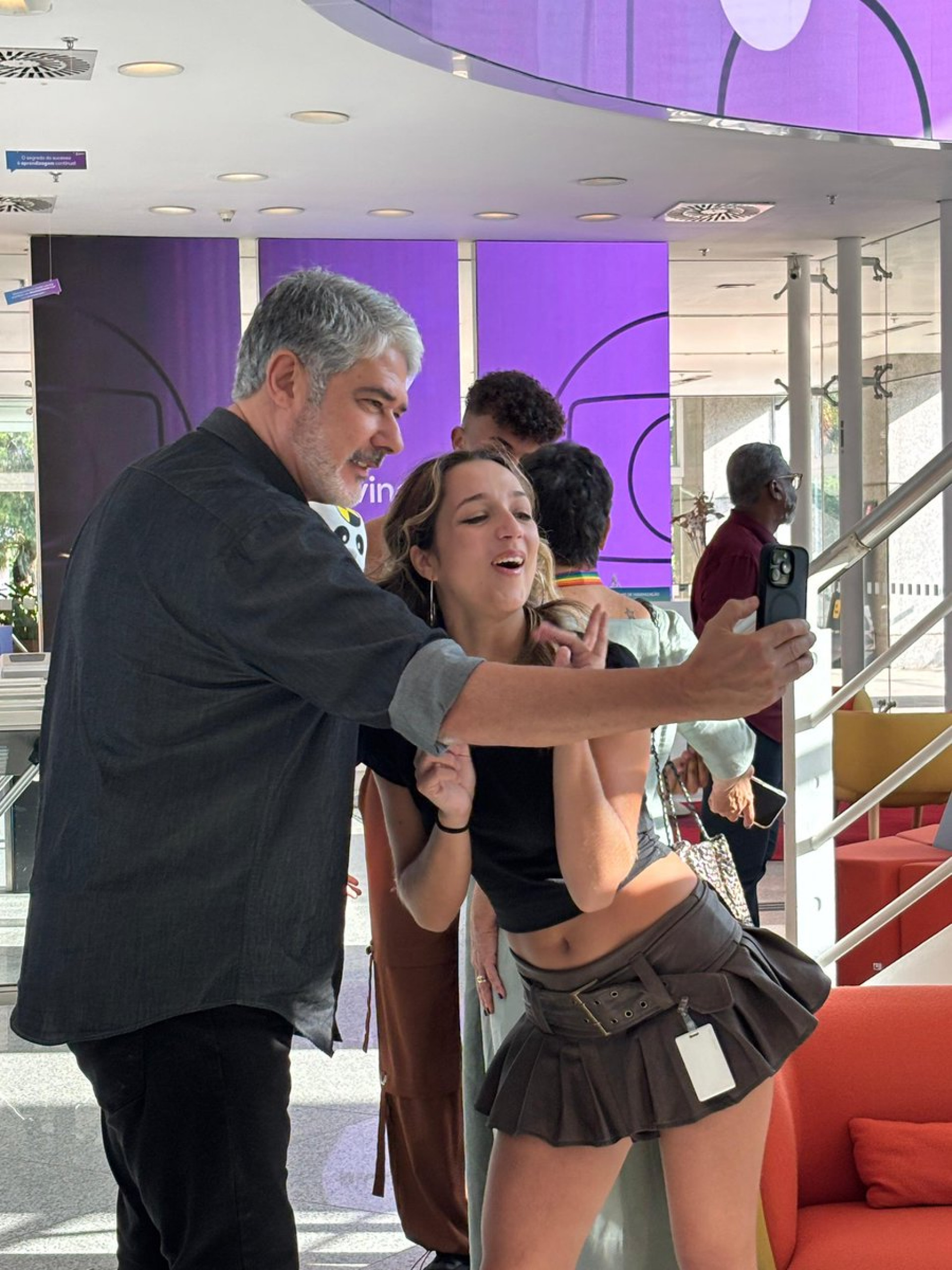 Samira tietou William Bonner na Globo em São Paulo - Reprodução/Instagram