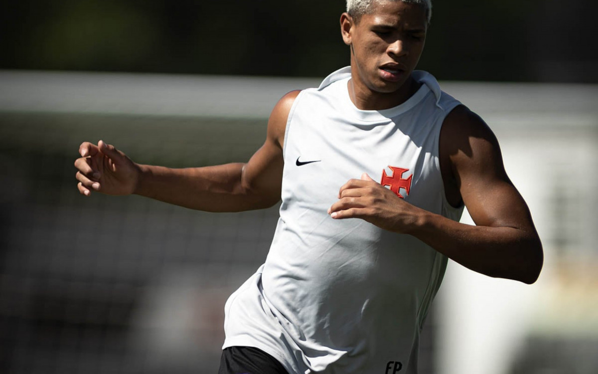 STJD altera senten&ccedil;a e suspende Pedrinho, presidente do Vasco, por 15 dias