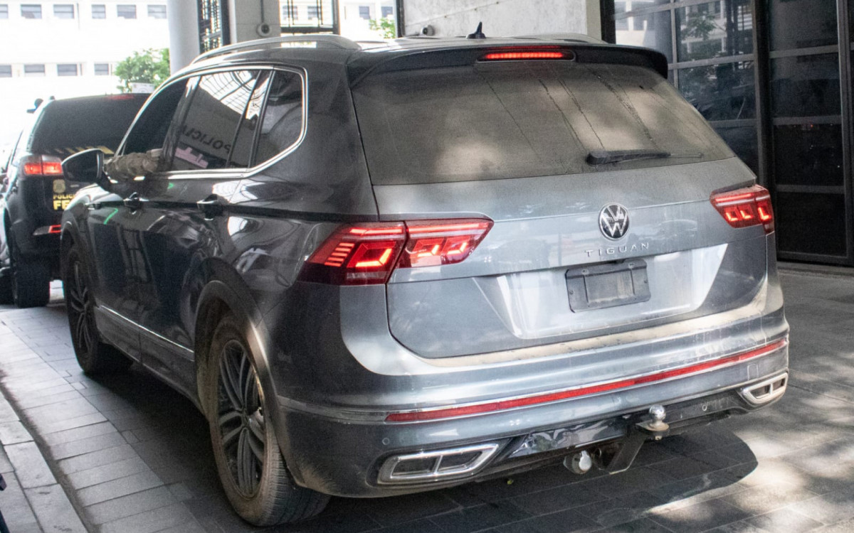 Carro apreendido pela Polícia Federal durante a Operação Narco Fluxo