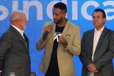 Lula pede mobilização a centrais sindicais para fim da escala 6x1