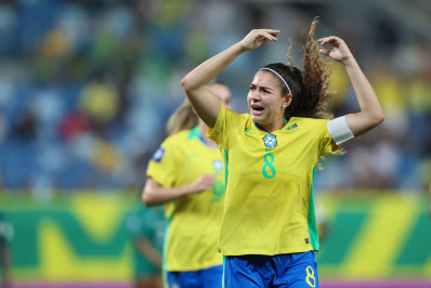Seleção feminina goleia Zâmbia na Arena Pantanal pela Fifa Series
