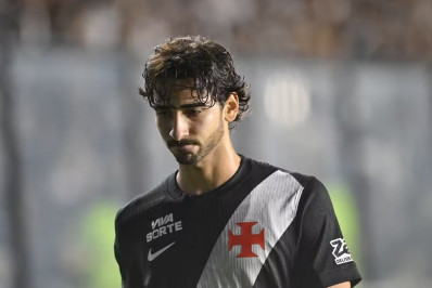 JP pede desculpas após expulsão e critica arbitragem em derrota do Vasco