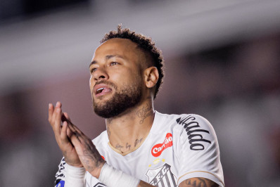 Jornal exalta atuação de Neymar em empate do Santos: 'Segue na disputa para ir à Copa'