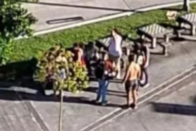 Mulher atingida por bala perdida na Barra da Tijuca recebe alta