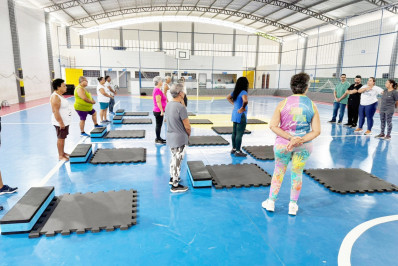 Projeto leva saúde e movimento para moradores de Professor Souza