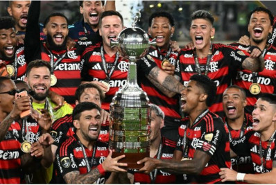 Coincidência ou maldição? Toda vez que o Flamengo leva a Libertadores, o mundo muda drasticamente
