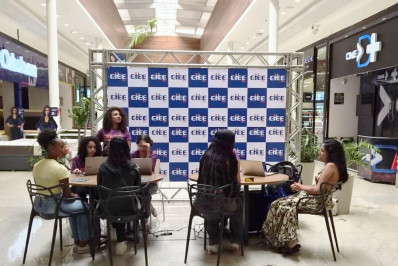 Feirão de estágios movimenta shopping e abre portas para jovens em Rio das Ostras