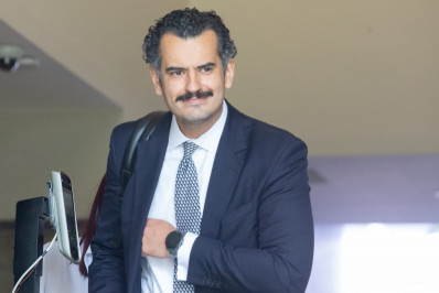 'Se mostrou surpreso': advogado de MC Poze do Rodo conversa com cantor na sede da Polícia Federal