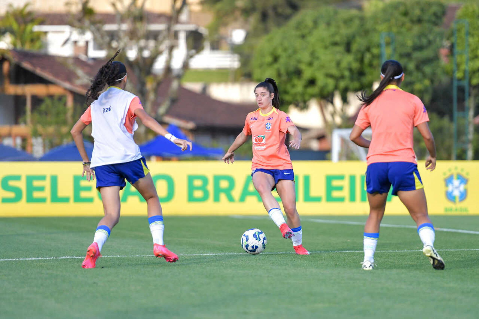 Fifa anuncia primeiros 38 centros de treinamento para a Copa do Mundo Feminina