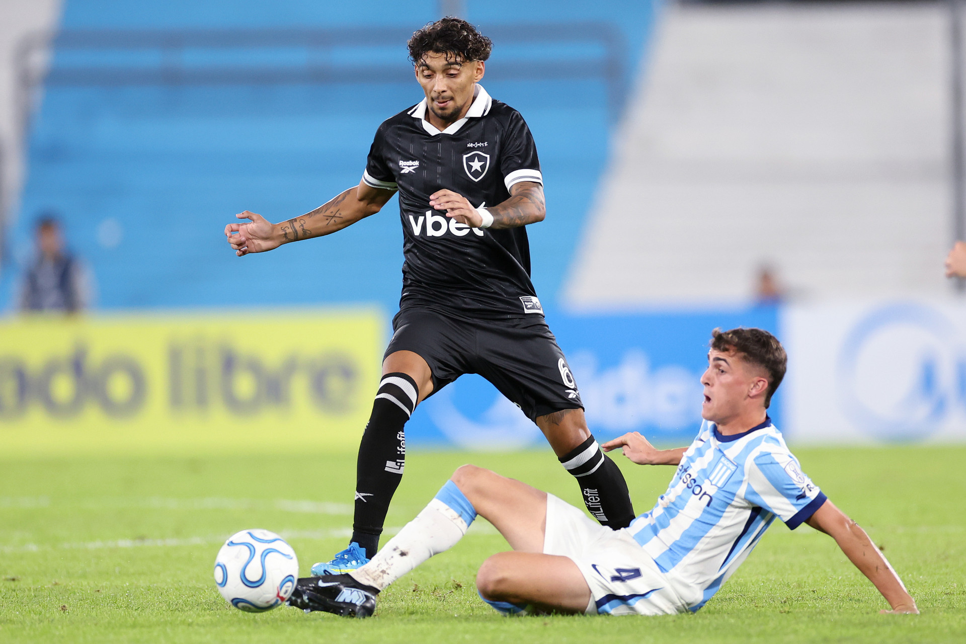 Medina. Racing ARG x BOTAFOGO pela Conmebol Sulamericana no Estadio Presidente Peron, 15 de Abril de 2026, Buenos Aires, Argentina. - Vítor Silva/Botafogo