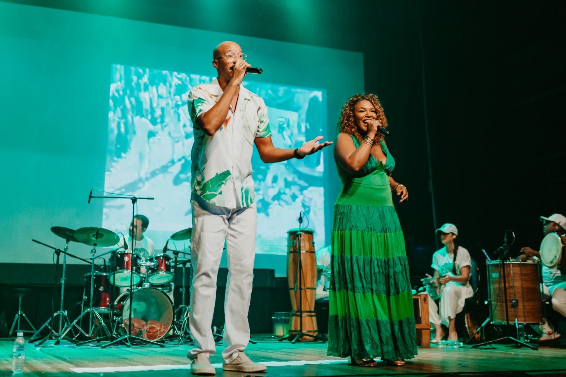 Sarah e Pedro Lara - Divulgação