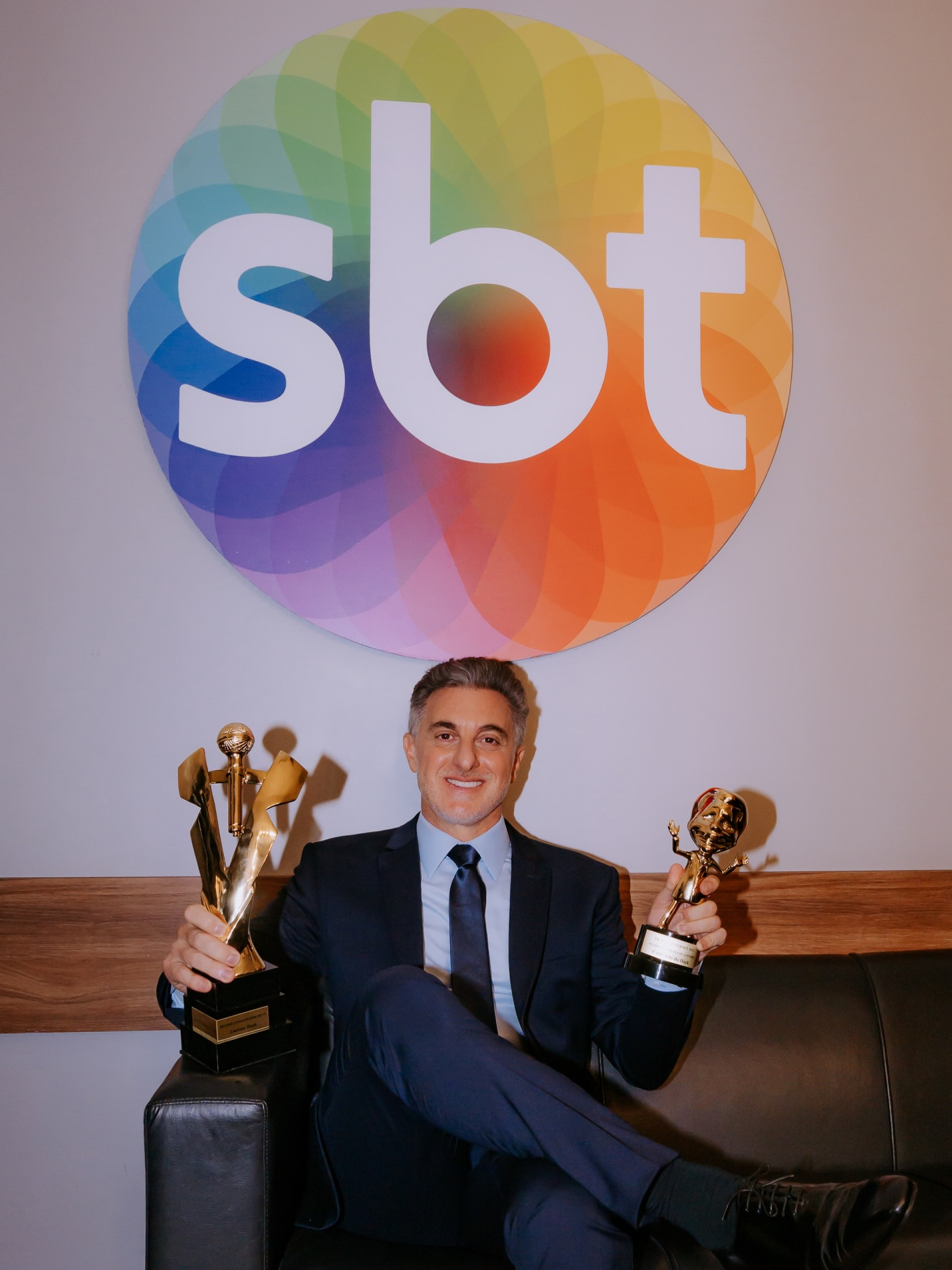 Huck aparece com Portiolli e Patrícia no SBT e brinca com 'metaverso' - Reprodução Instagram